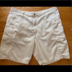 Tommy Bahama Men's Flat Front Cargo Shorts
